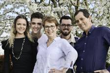 Jeff DE VOS - AT HOME PHOTO